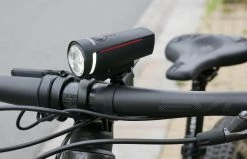 Trelock - Set D'éclairages Avant/arrière LS 300 I-GO Vector & LS 740 I-GO -Vélo Soldes Boutique trelock set eclairage ls 300 i go vector ls 740 vector 2 3840x2160